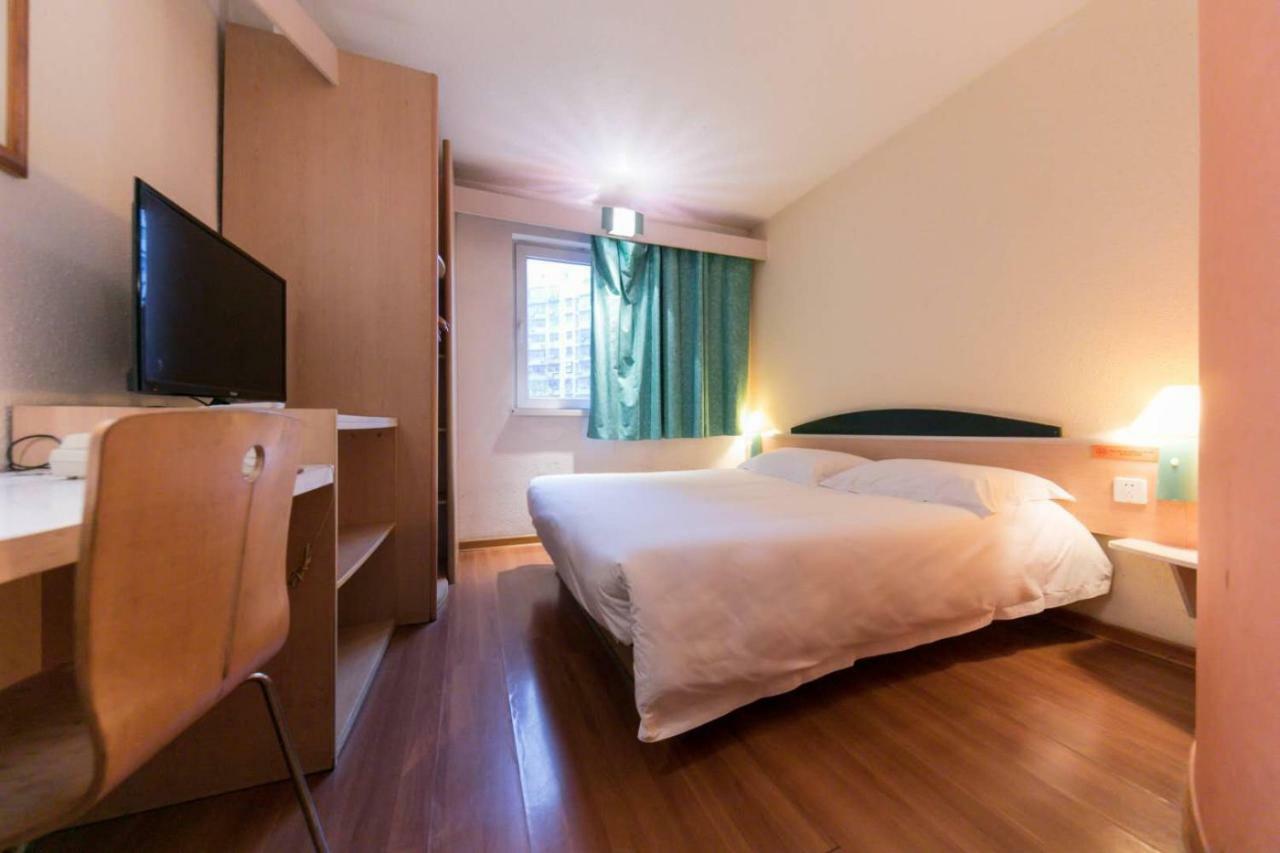 Ibis Wuhan Hankou Экстерьер фото