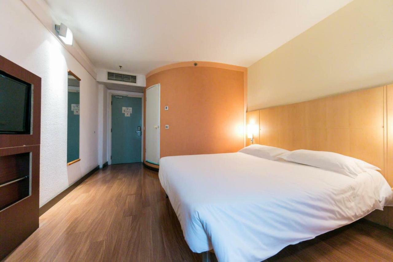 Ibis Wuhan Hankou Экстерьер фото