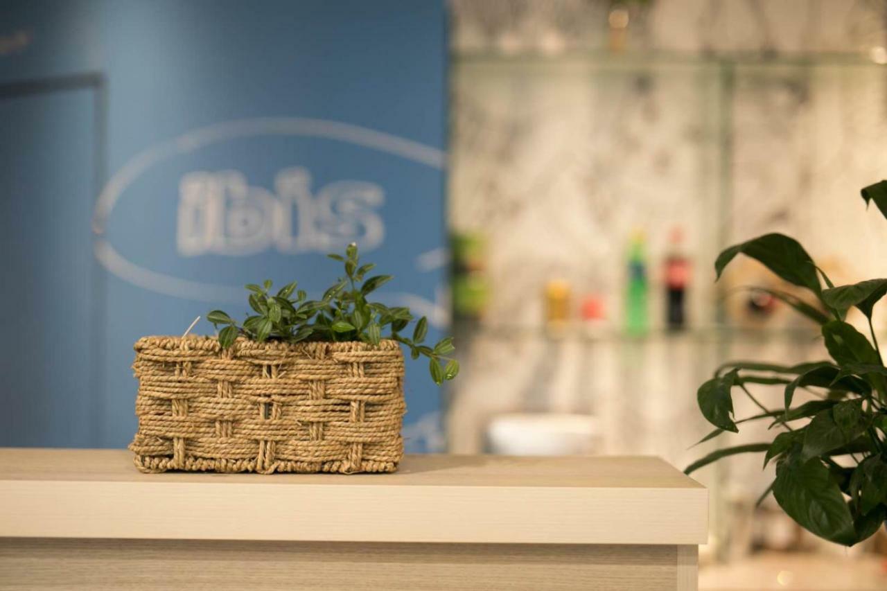 Ibis Wuhan Hankou Экстерьер фото
