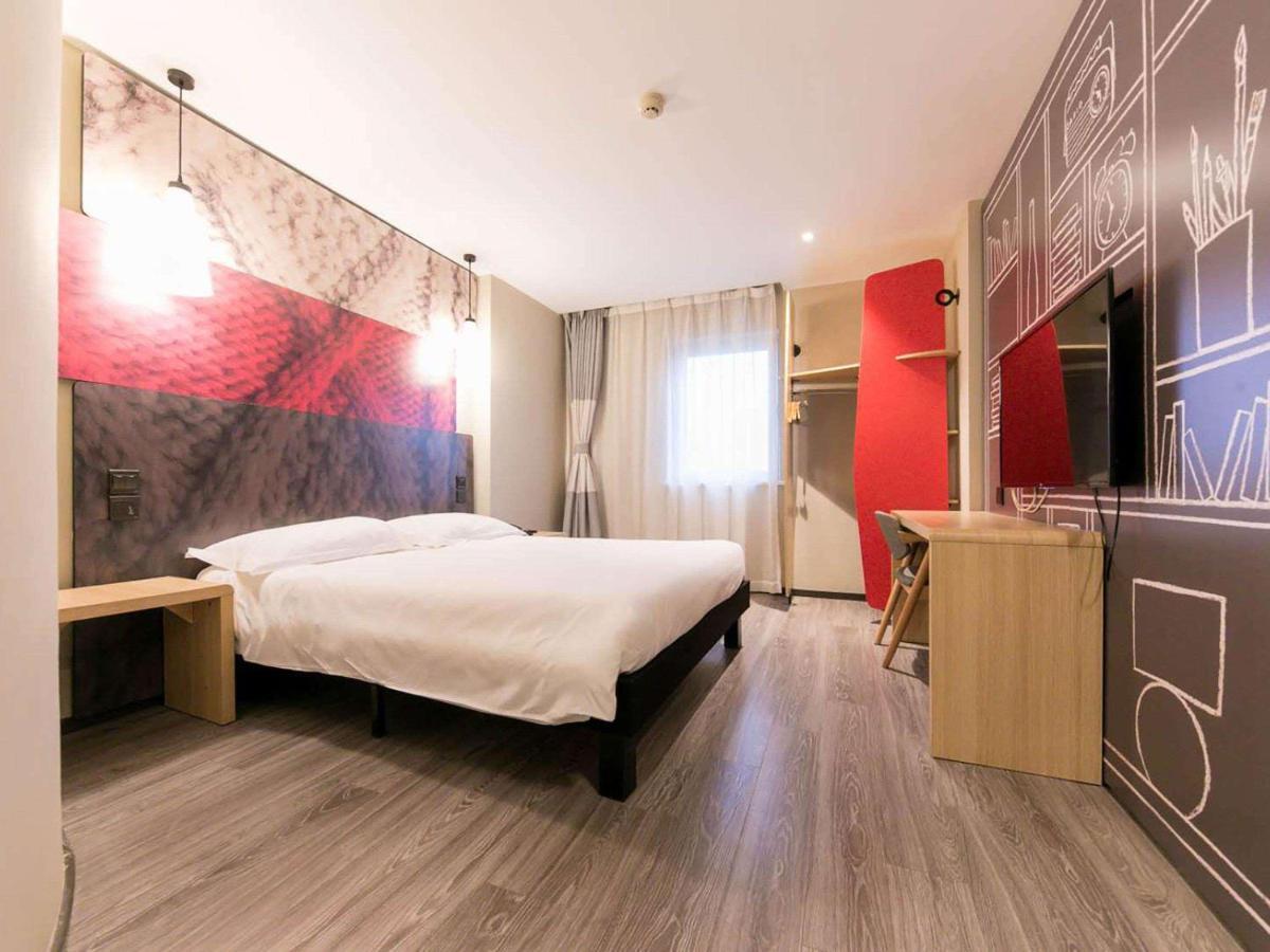 Ibis Wuhan Hankou Экстерьер фото
