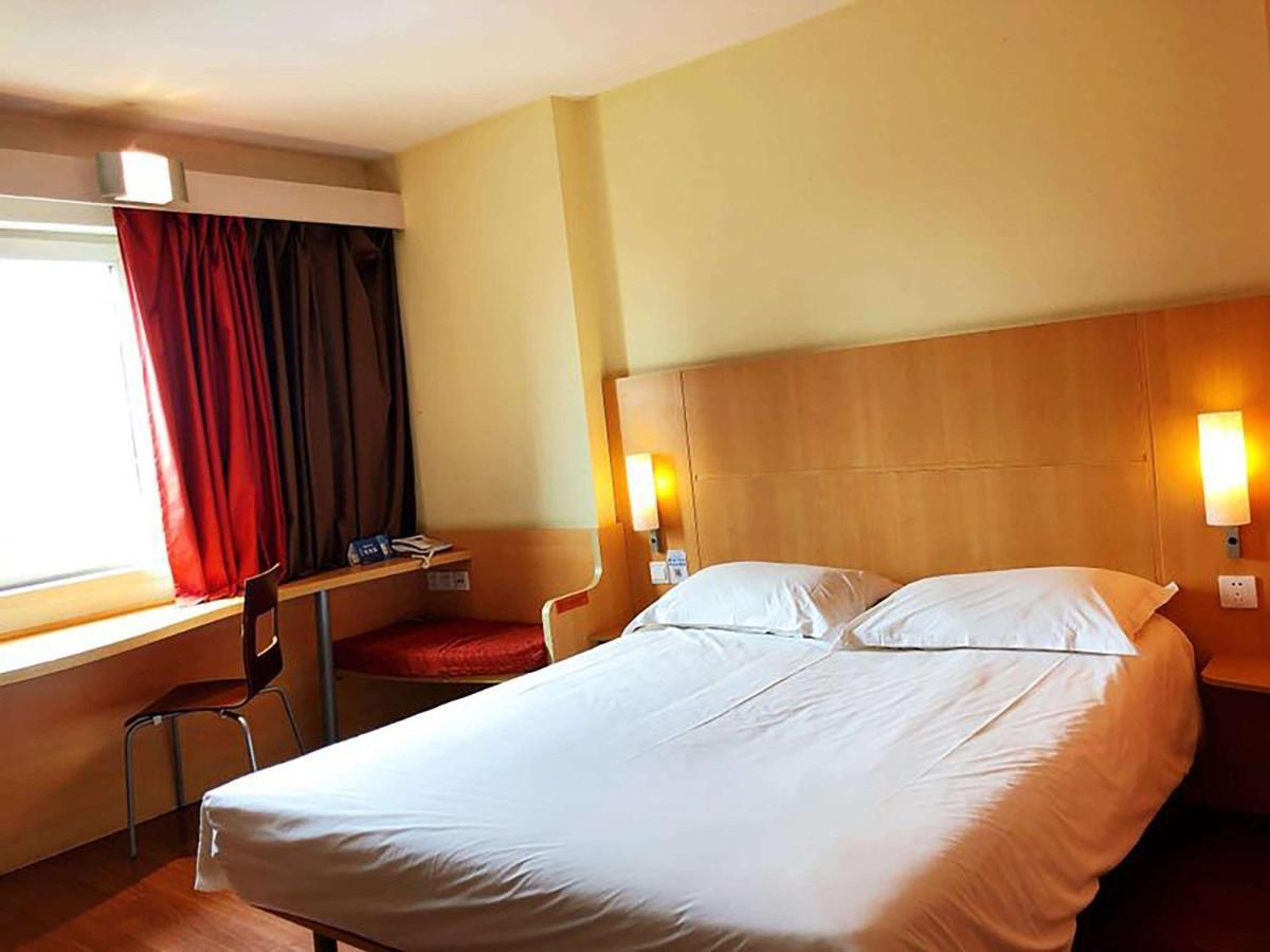 Ibis Wuhan Hankou Экстерьер фото